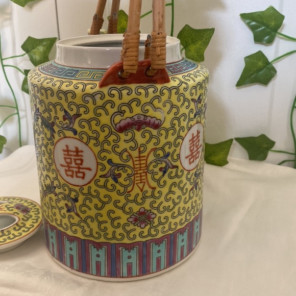 Vintage Asian Tea Pot - Picture 7 of 11